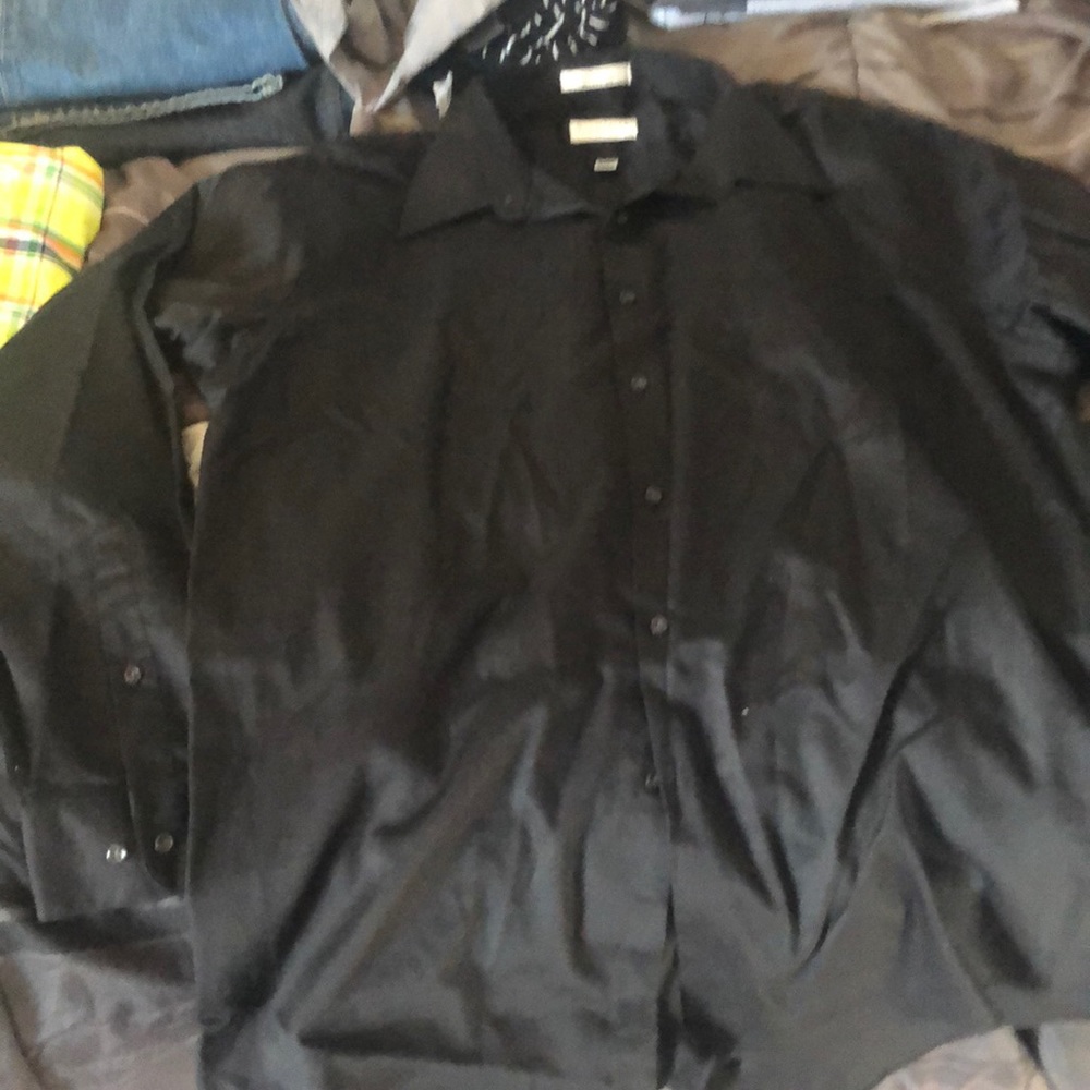 Van heusen lux sateen long sleeve shirt